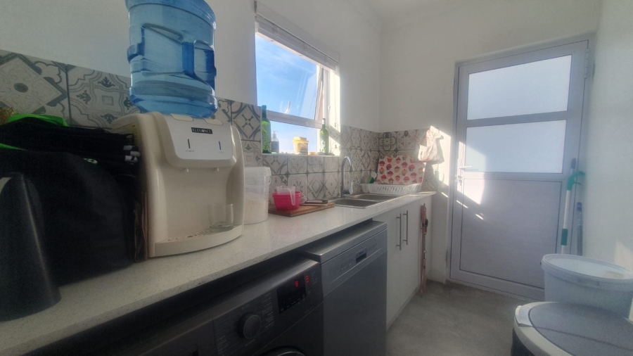 3 Bedroom Property for Sale in Lampiesbaai Western Cape